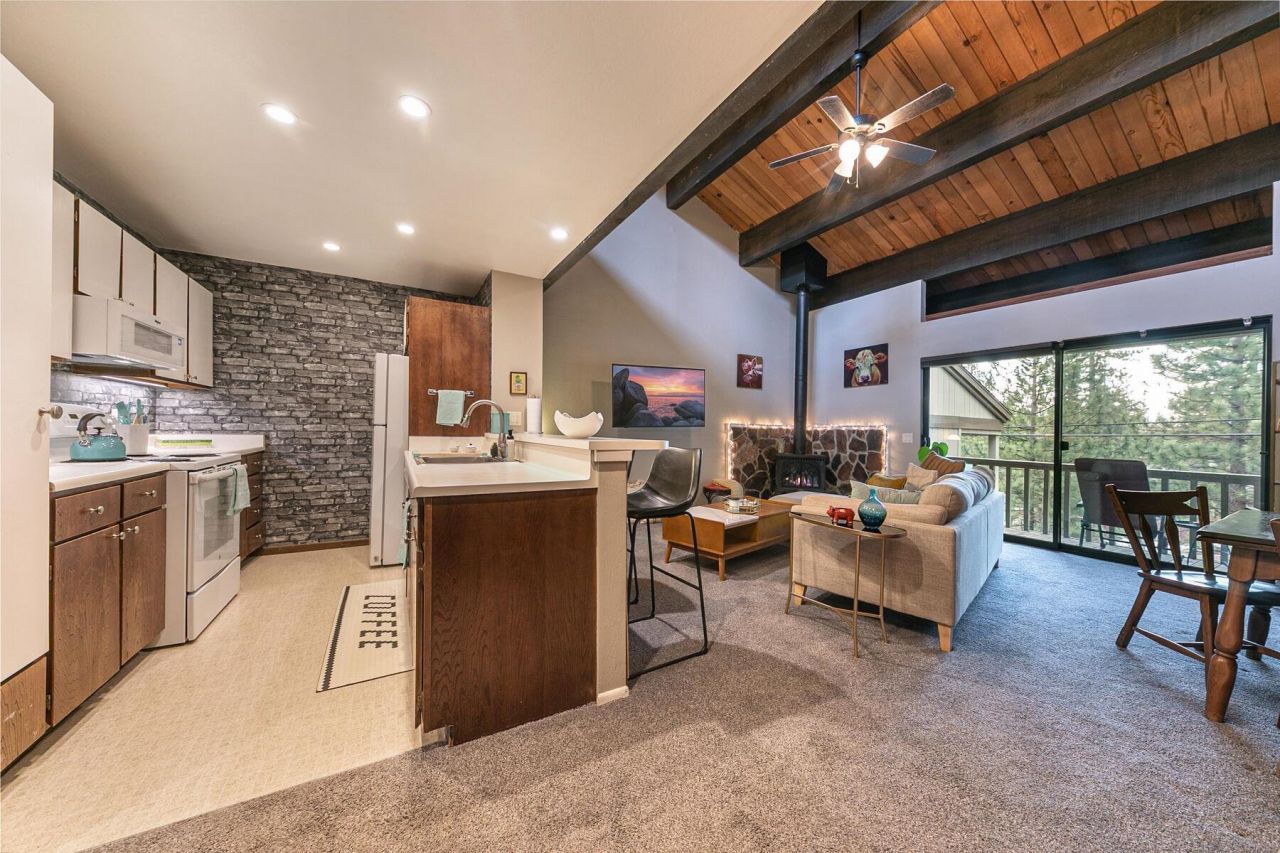 1001 Commonwealth Drive, Kings Beach, CA 96143 Photo