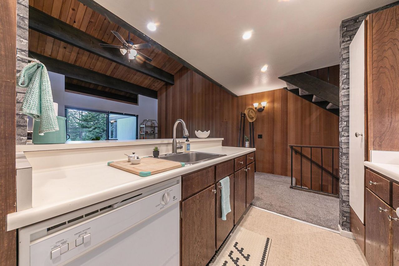 1001 Commonwealth Drive, Kings Beach, CA 96143 Photo