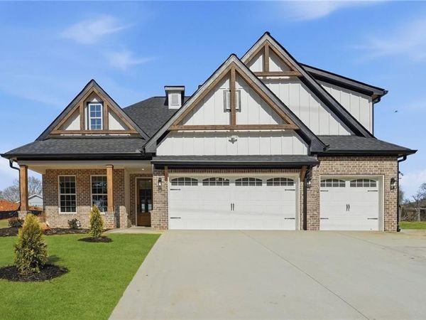 2322 Rockbridge Road SW, Stone Mountain, GA 30087