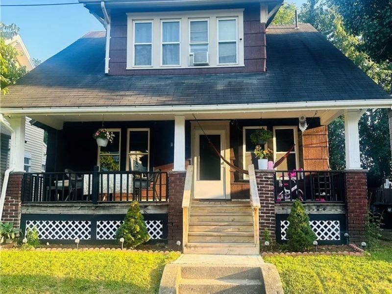 2616 Crown Place NW, Canton, OH 44708 Photo 2