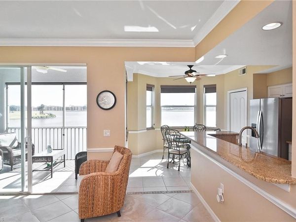 10361 Butterfly Palm DR, Unit 723, FORT MYERS, FL 33966