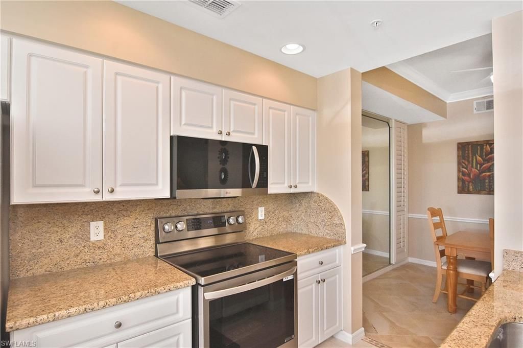 10361 Butterfly Palm Dr, Unit 723, Fort Myers, FL 33966 Photo