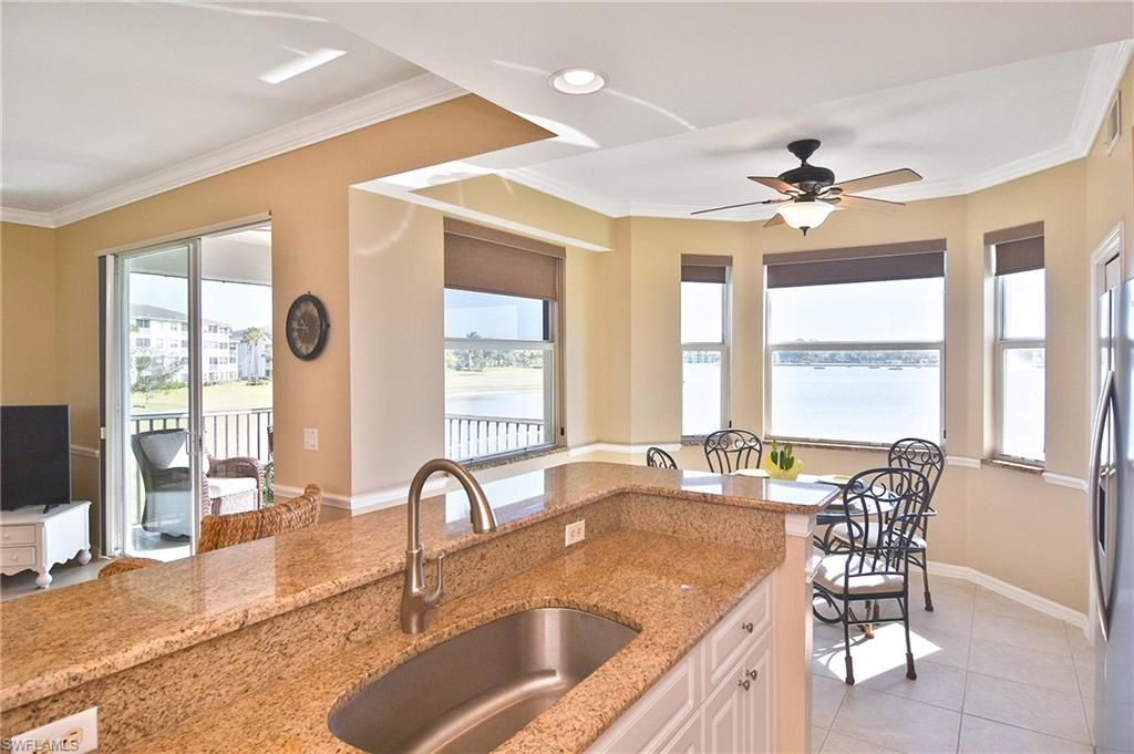 10361 Butterfly Palm Dr, Unit 723, Fort Myers, FL 33966 Photo