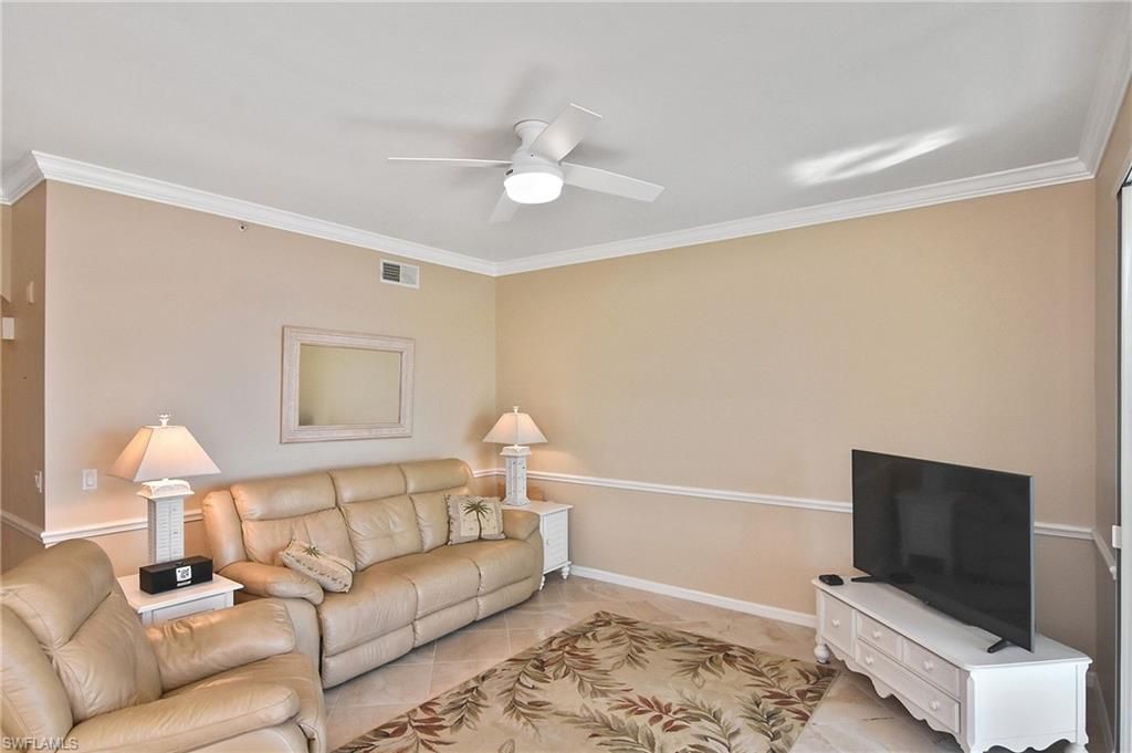 10361 Butterfly Palm Dr, Unit 723, Fort Myers, FL 33966 Photo