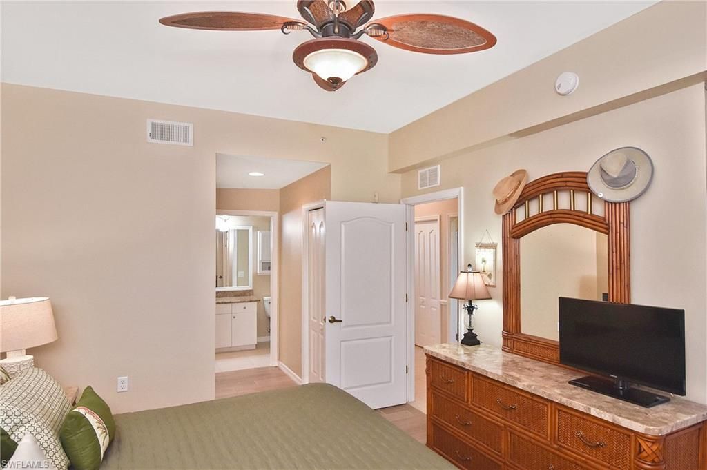 10361 Butterfly Palm Dr, Unit 723, Fort Myers, FL 33966 Photo