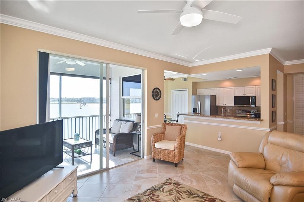 10361 Butterfly Palm Dr, Unit 723, Fort Myers, FL 33966 Photo