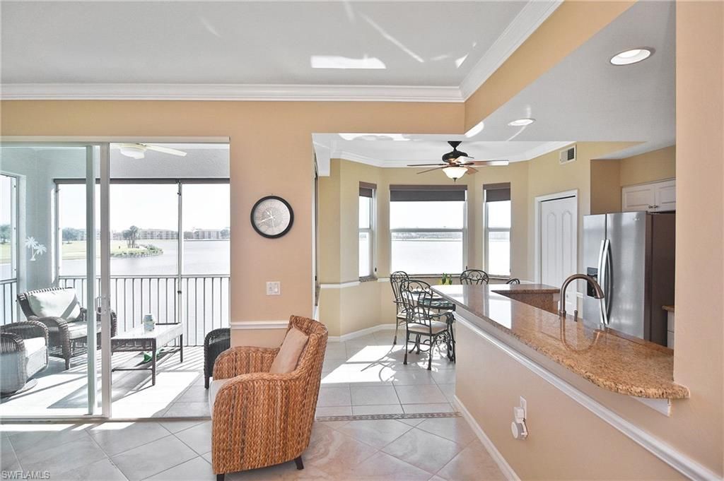 10361 Butterfly Palm Dr, Unit 723, Fort Myers, FL 33966 Photo