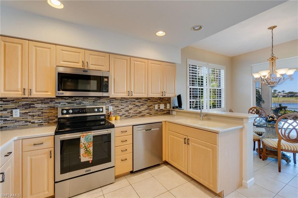 16570 Crownsbury Way, Unit 101, Fort Myers, FL 33908 Photo