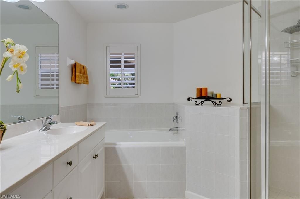 16570 Crownsbury Way, Unit 101, Fort Myers, FL 33908 Photo