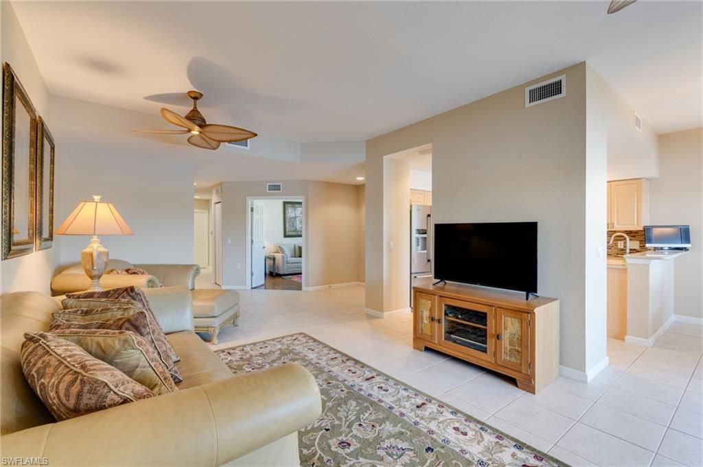 16570 Crownsbury Way, Unit 101, Fort Myers, FL 33908 Photo