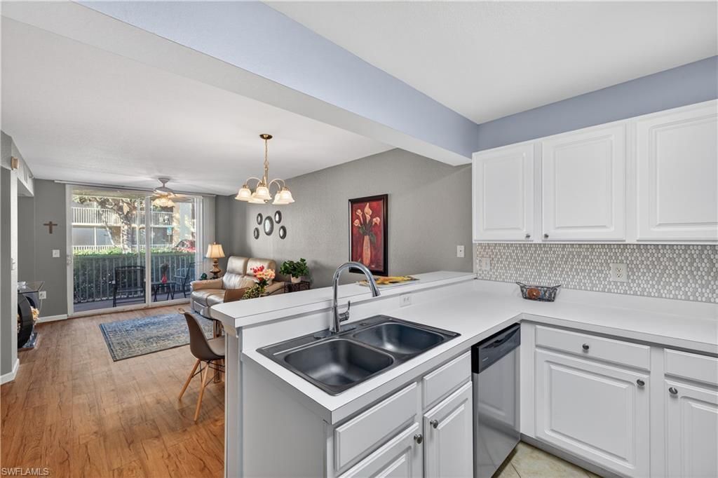 4122 Residence Dr, Unit 105, Fort Myers, FL 33901 Photo