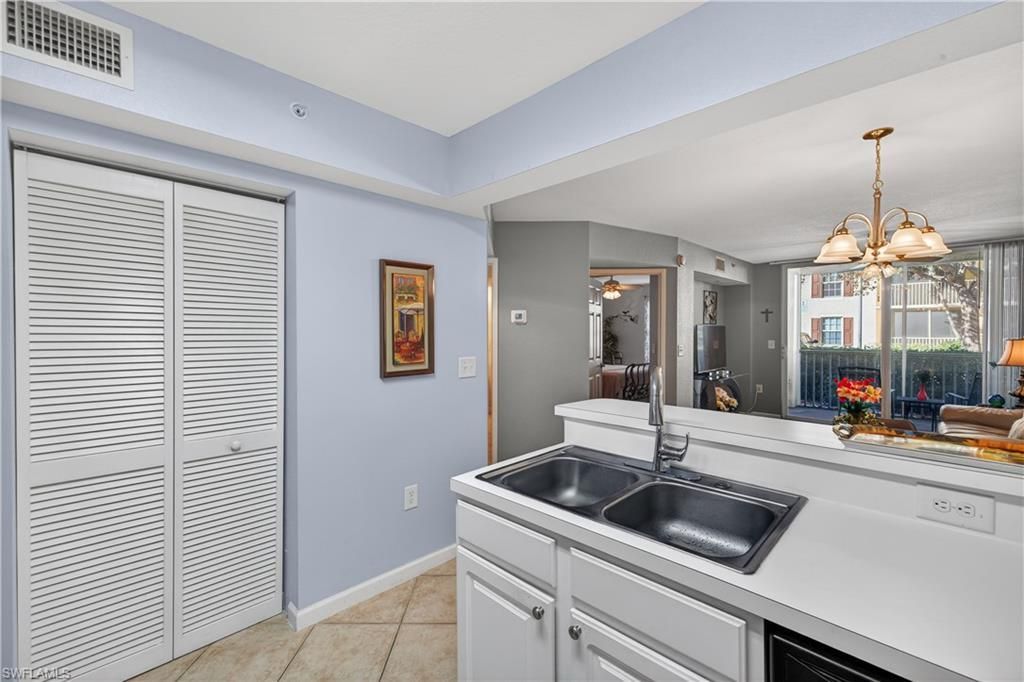 4122 Residence Dr, Unit 105, Fort Myers, FL 33901 Photo