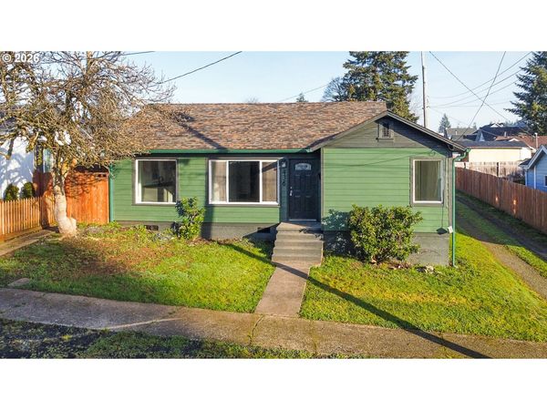 436 E 7TH ST, Coquille, OR 97423