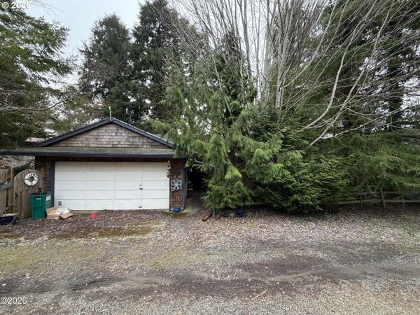 119 S LAGOON ST, Rockaway Beach, OR 97136