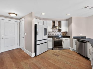 222 Glenwood Avenue, Unit 605, Raleigh, NC 27603