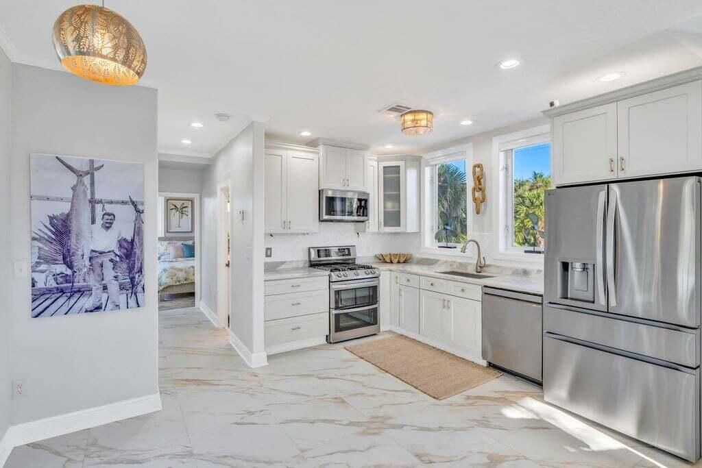 17183 Coral Drive, Sugarloaf, FL 33042 Photo