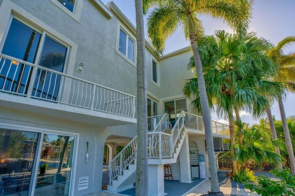 17183 Coral Drive, Sugarloaf, FL 33042 Photo