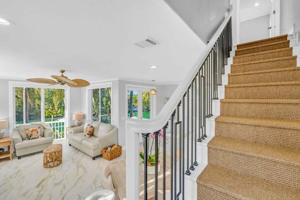 17183 Coral Drive, Sugarloaf, FL 33042 Photo