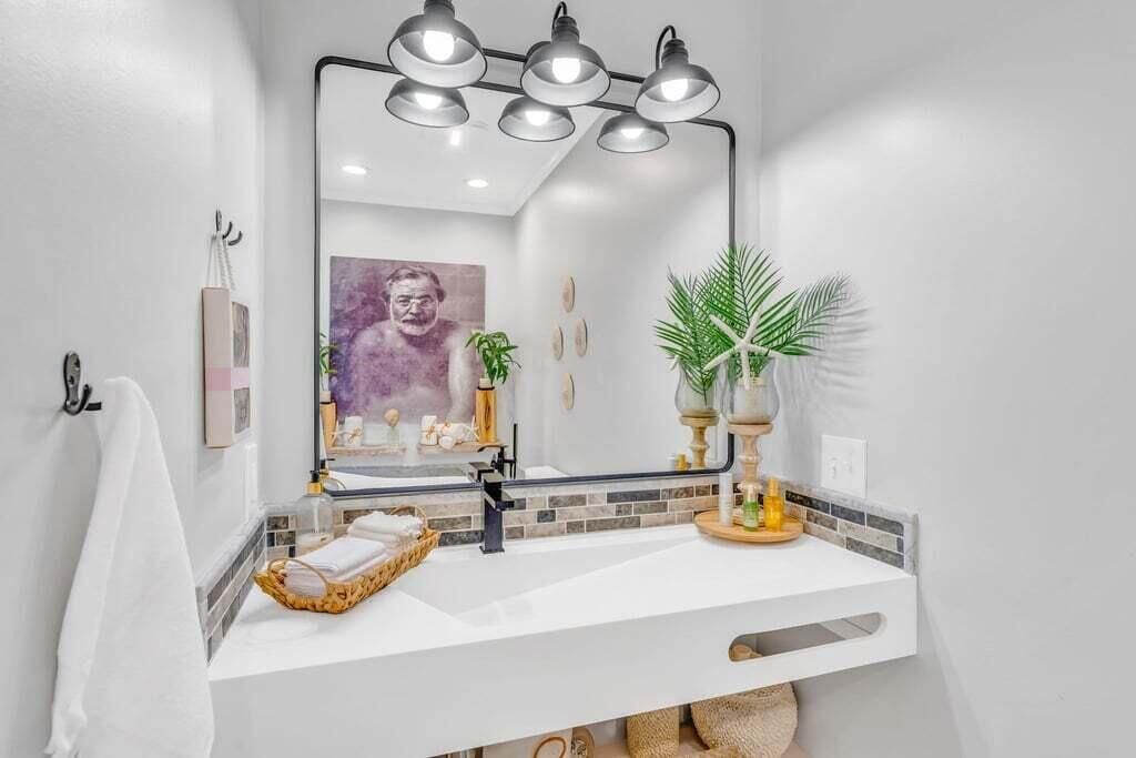 17183 Coral Drive, Sugarloaf, FL 33042 Photo