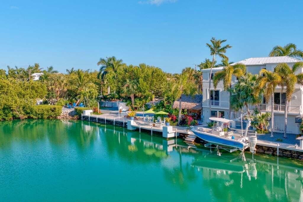 17183 Coral Drive, Sugarloaf, FL 33042 Photo