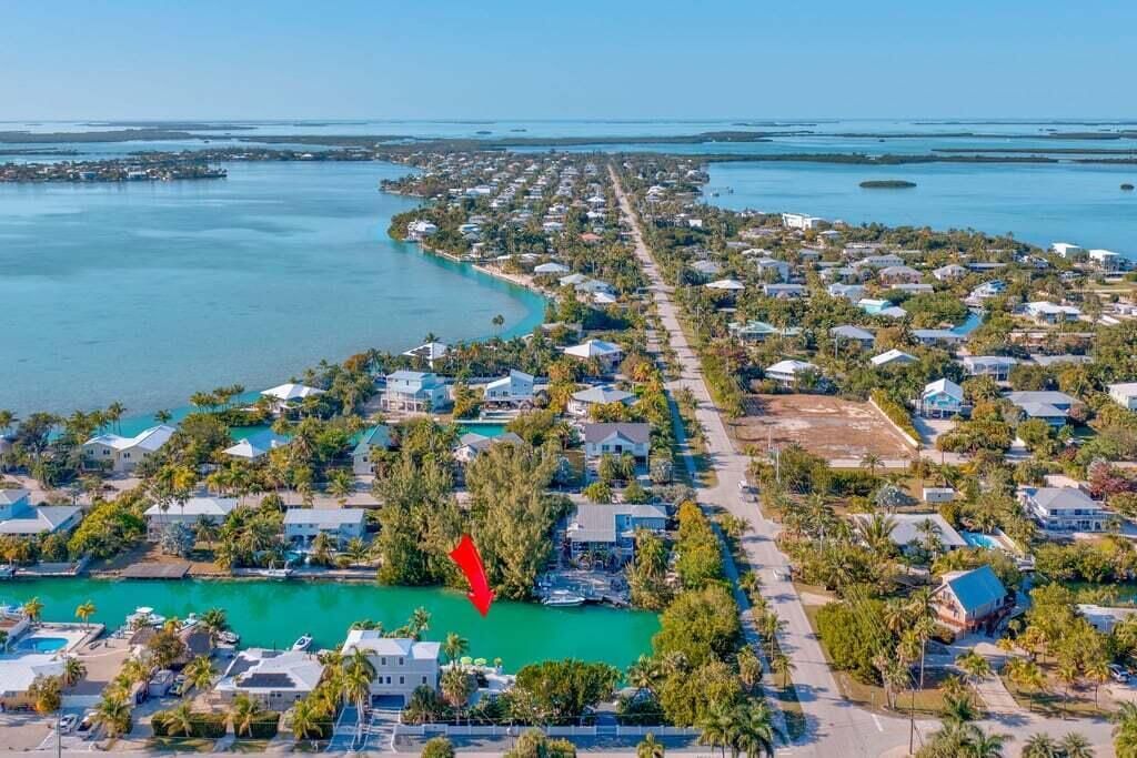 17183 Coral Drive, Sugarloaf, FL 33042 Photo