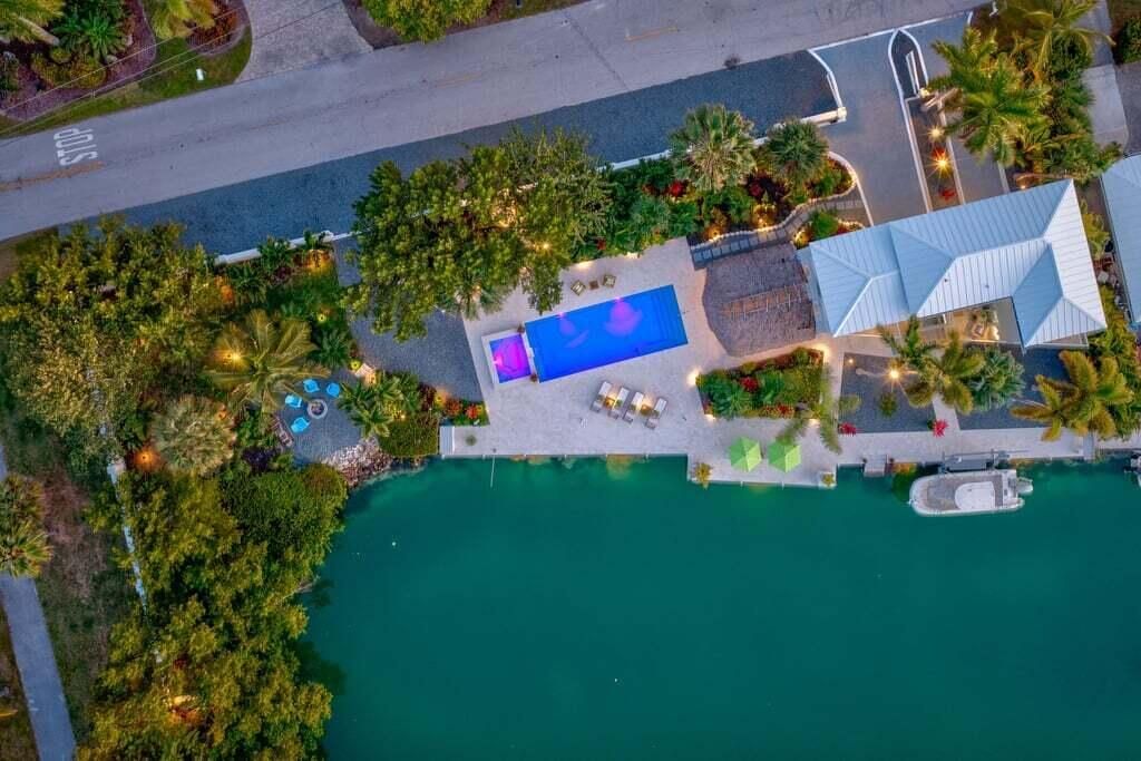 17183 Coral Drive, Sugarloaf, FL 33042 Photo