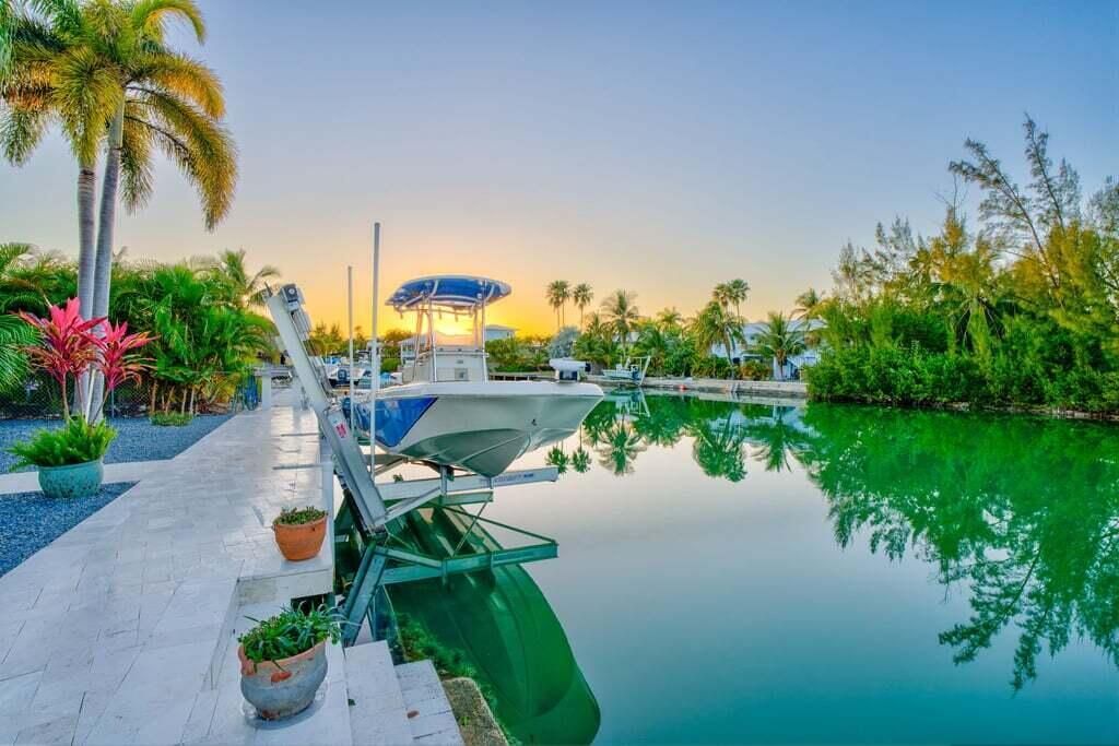 17183 Coral Drive, Sugarloaf, FL 33042 Photo