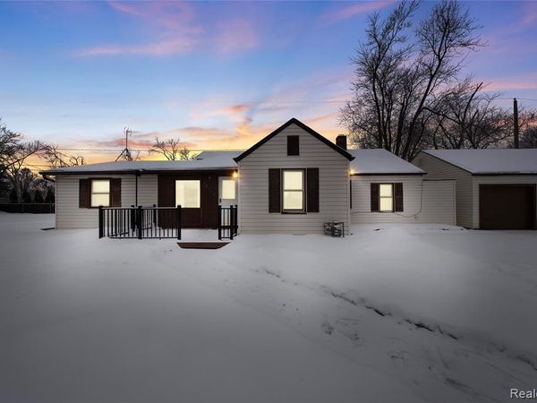 24440 Sylvan Avenue, Brownstown Twp, MI 48134