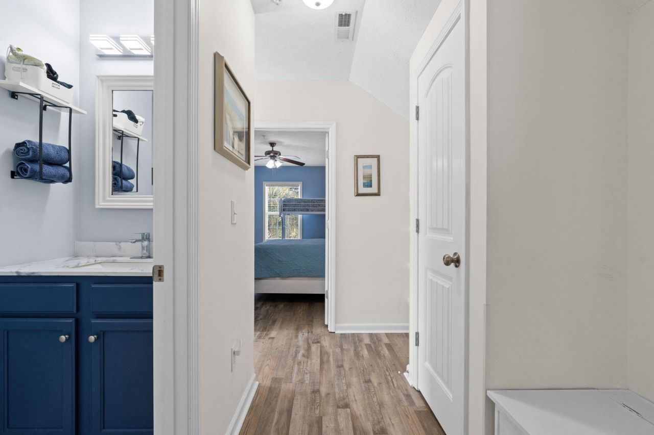 1928 Cassandra Ln. Photo 17