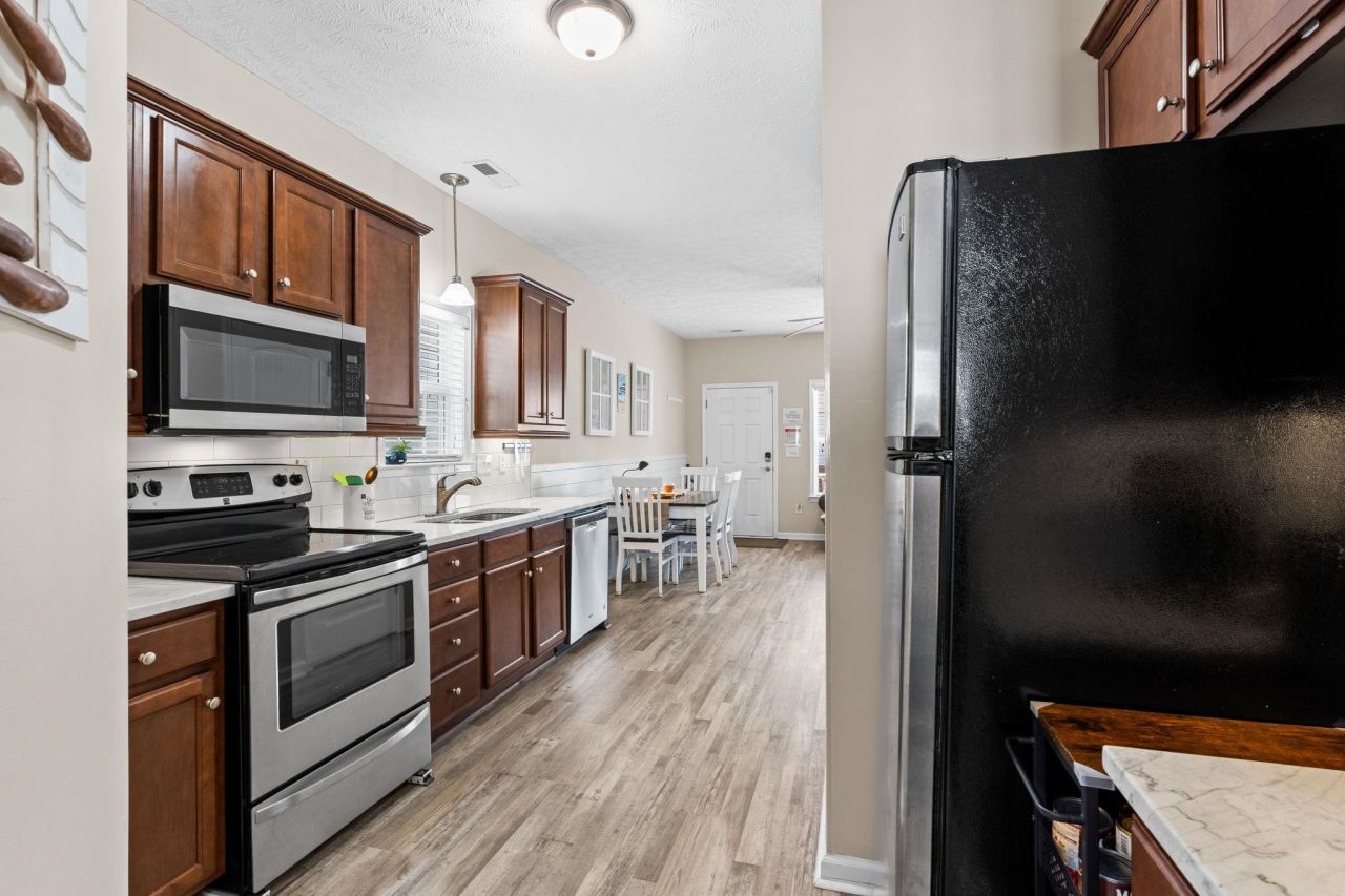 1928 Cassandra Ln. Photo 8