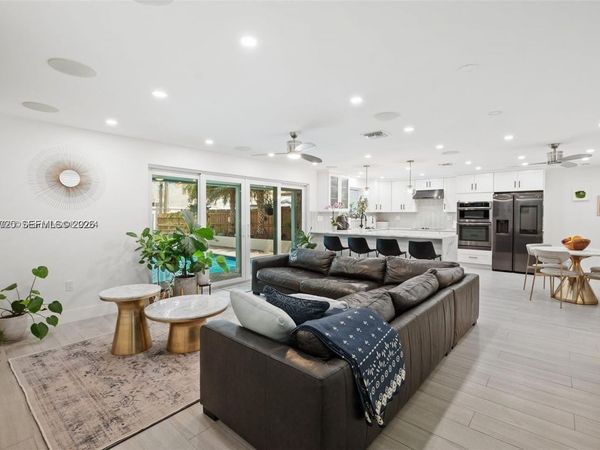 5021 SW 29th Ter, Dania Beach, FL 33312