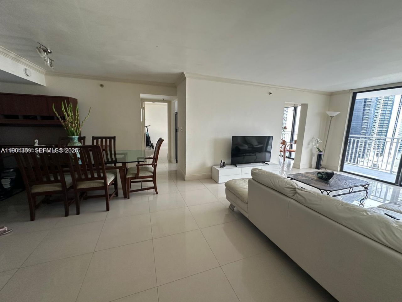 210 174th St, Unit 2202, Sunny Isles Beach, FL 33160 Photo