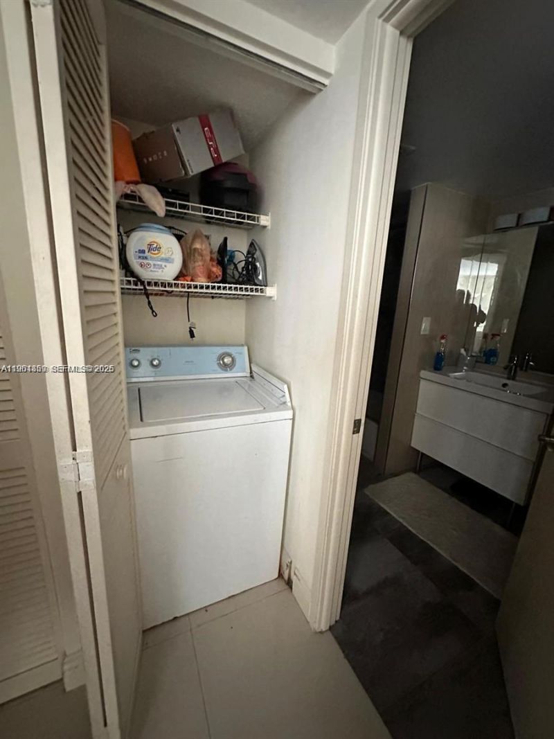 210 174th St, Unit 2202, Sunny Isles Beach, FL 33160 Photo