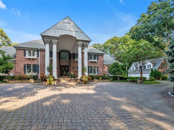 11 Danton Lane N, Lattingtown, NY 11560