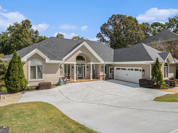 806 Southern Shore Drive, Peachtree City, GA 30269