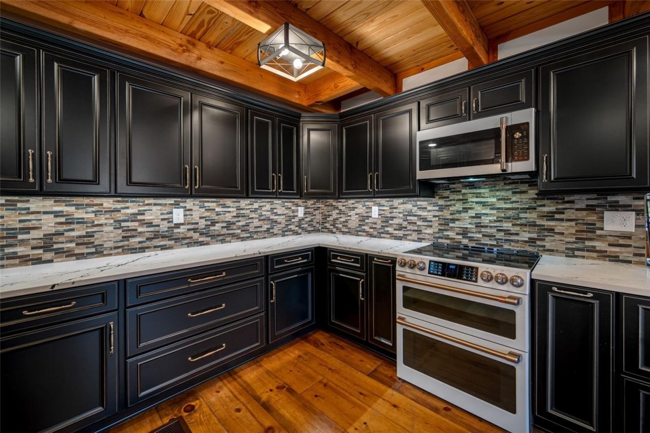 9802 Royal Palm Avenue, New Port Richey, FL 34654 Photo