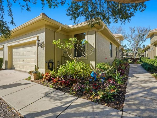 8245 LAPIN COURT, SEMINOLE, FL 33777