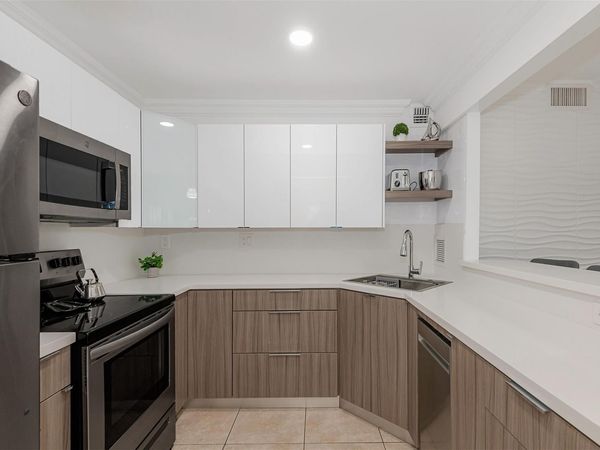 3140 S Ocean Drive, Unit 509, Hallandale Beach, FL 33009