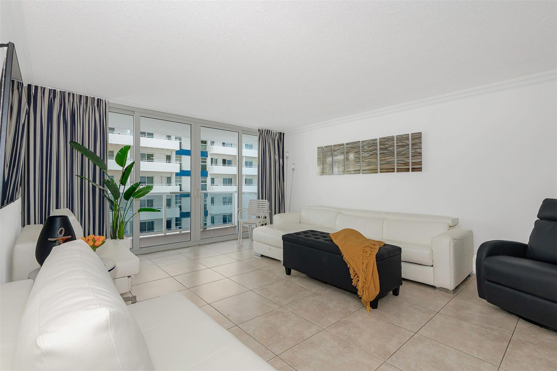 3140 S Ocean Drive, Unit 509, Hallandale Beach, FL 33009 Photo