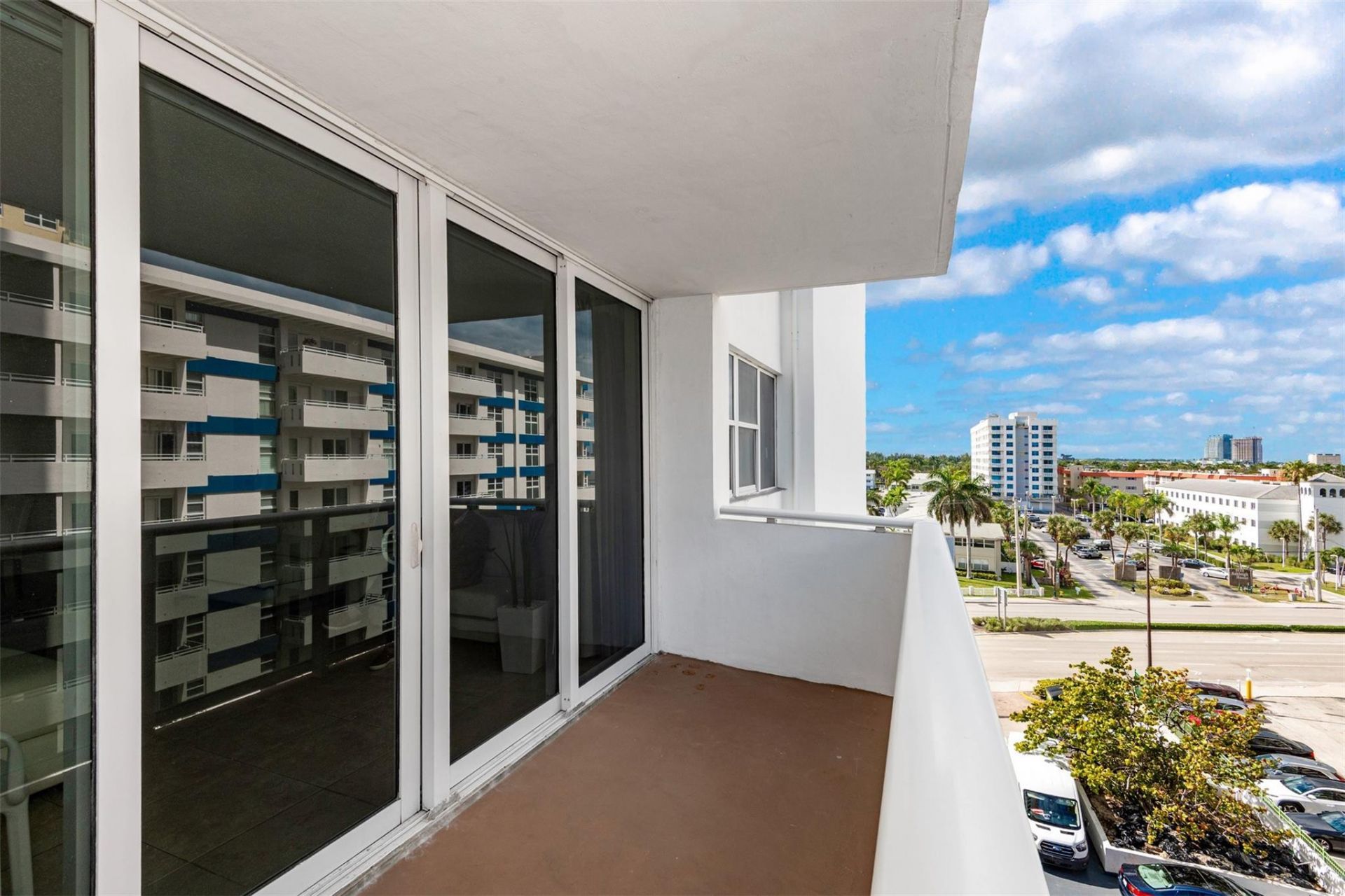 3140 S Ocean Drive, Unit 509, Hallandale Beach, FL 33009 Photo