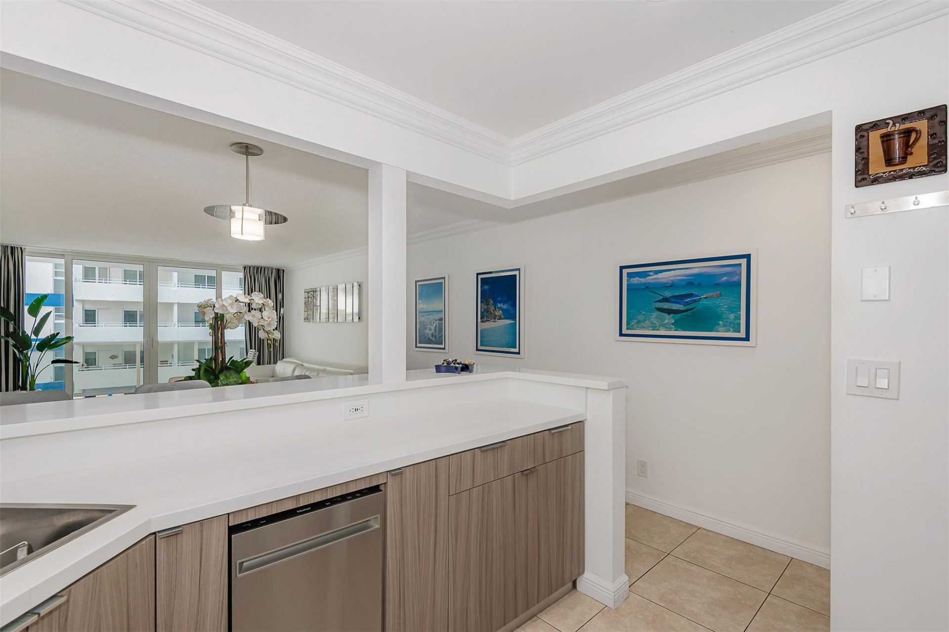 3140 S Ocean Drive, Unit 509, Hallandale Beach, FL 33009 Photo