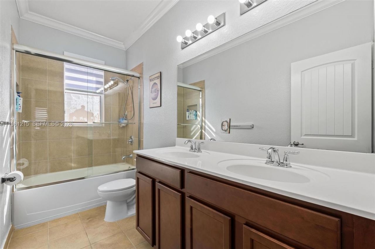 4182 NE 20th St, Homestead, FL 33033 Photo