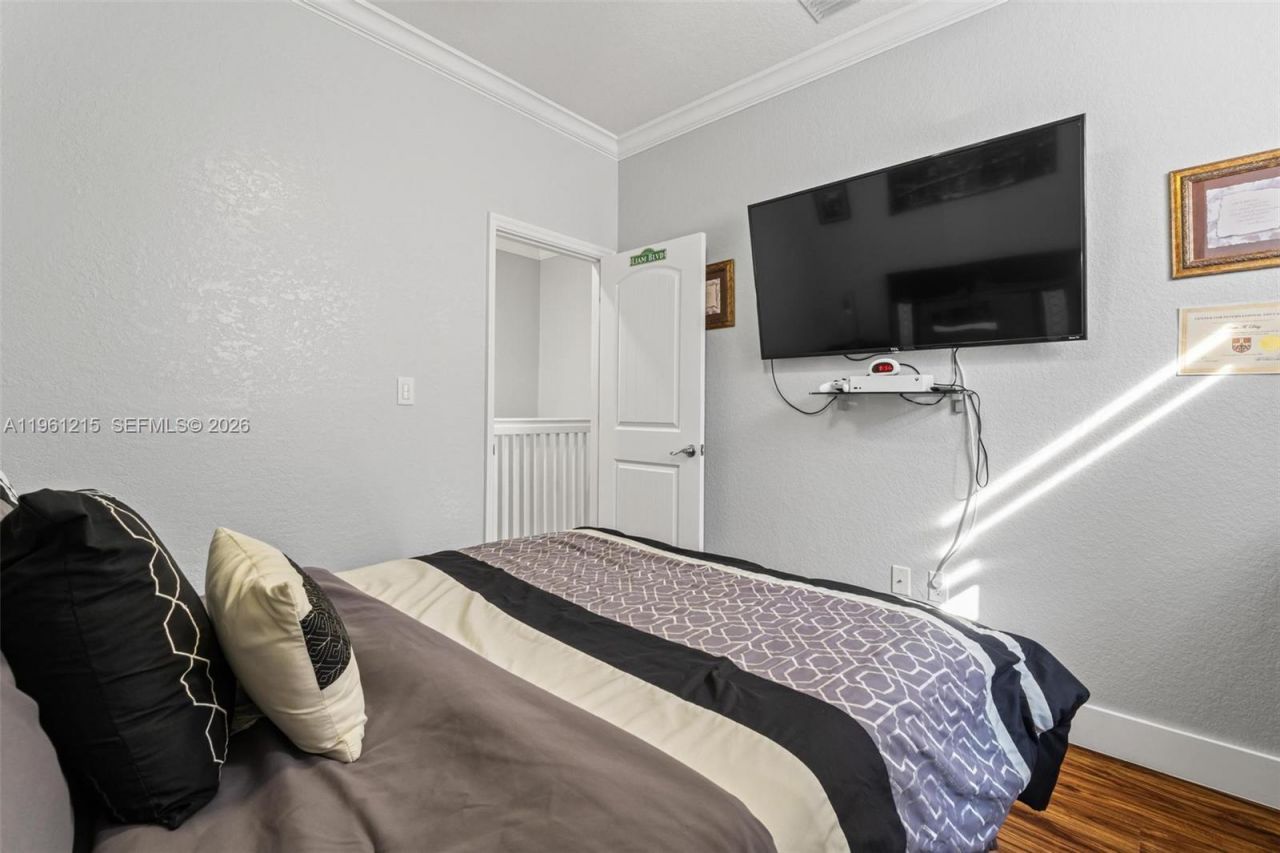 4182 NE 20th St, Homestead, FL 33033 Photo