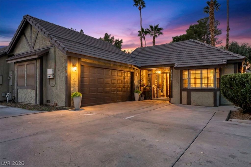 3946 Foxboro Circle, Las Vegas, NV 89121 Main Photo