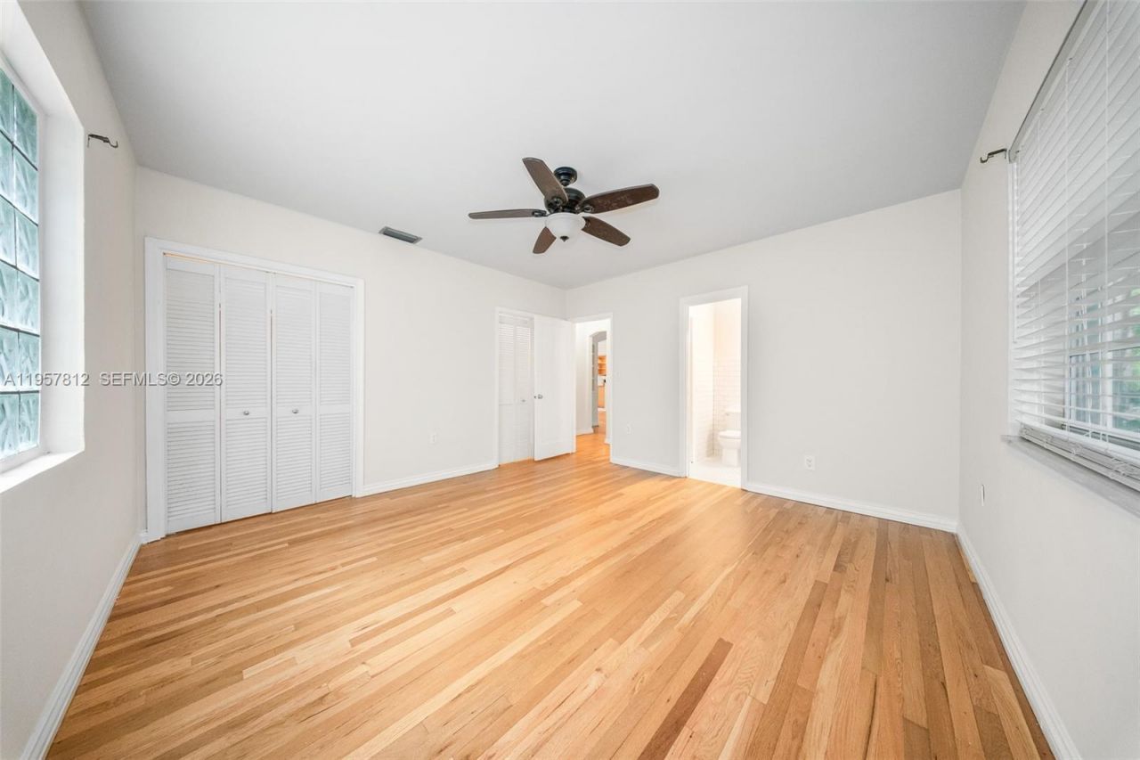 670 NE 56th St, Miami, FL 33137 Photo