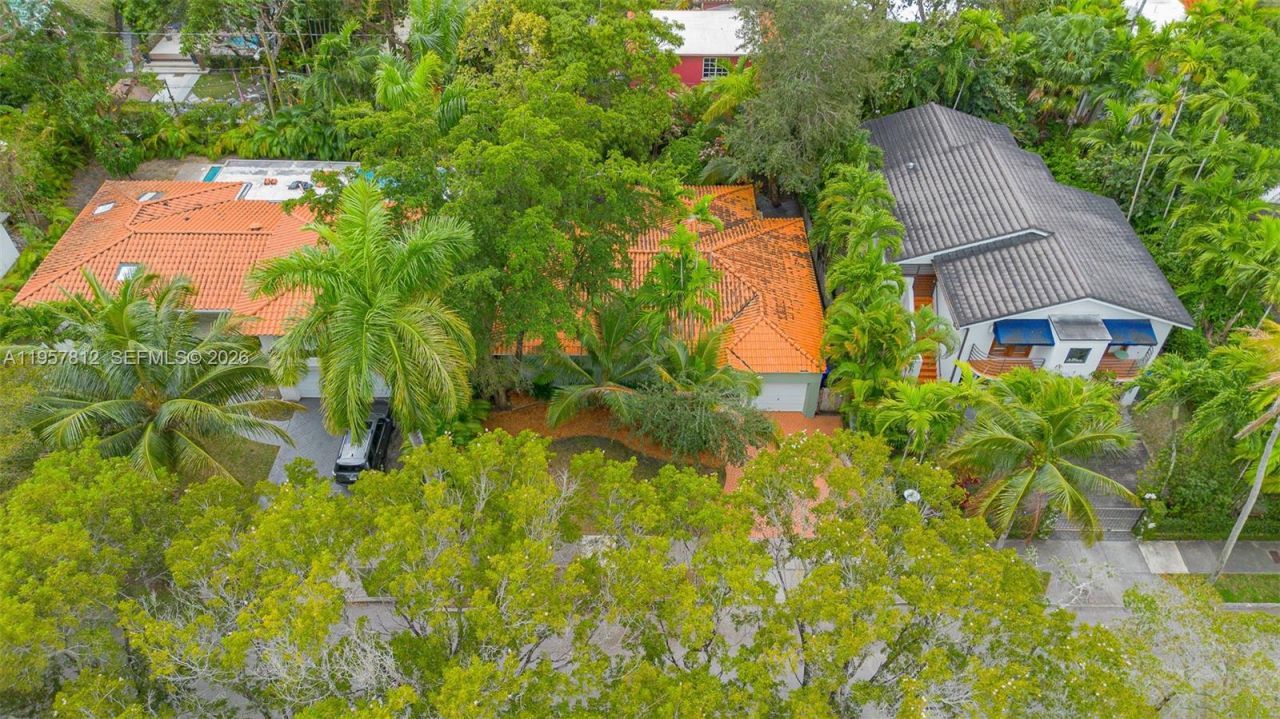 670 NE 56th St, Miami, FL 33137 Photo