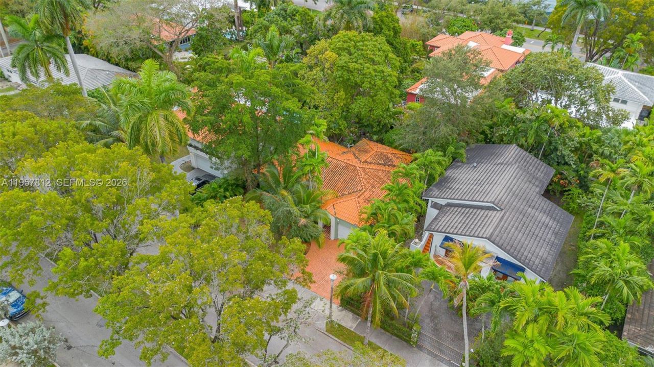 670 NE 56th St, Miami, FL 33137 Photo