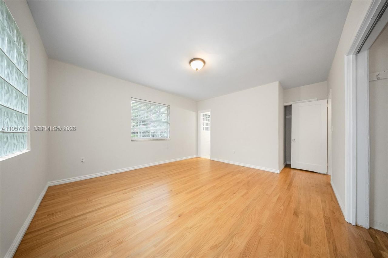 670 NE 56th St, Miami, FL 33137 Photo