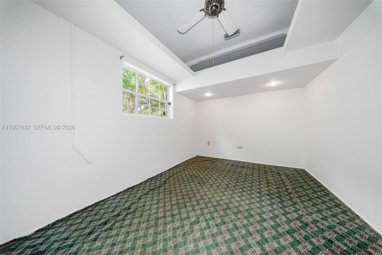 670 NE 56th St, Miami, FL 33137 Photo