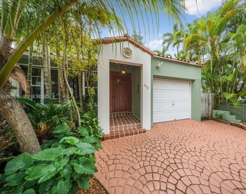 670 NE 56th St, Miami, FL 33137 Photo